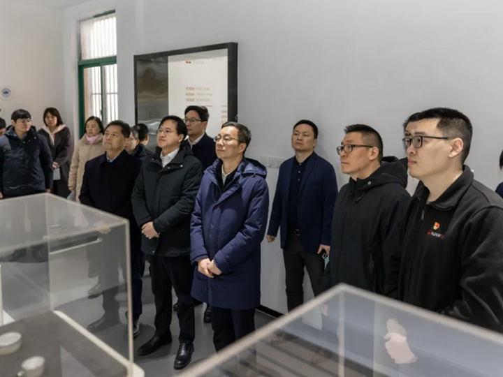 创新驱动 智造未来丨市委副书记、市长周伟率队调研开云体育-开云(中国)